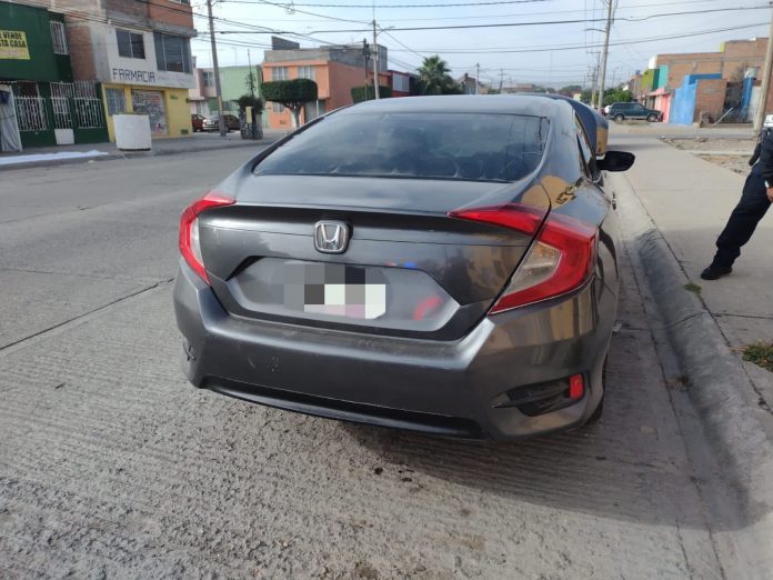 POLICÍAS ESTATALES DETIENEN A DOS SUJETOS POR POSESIÓN DE DROGA