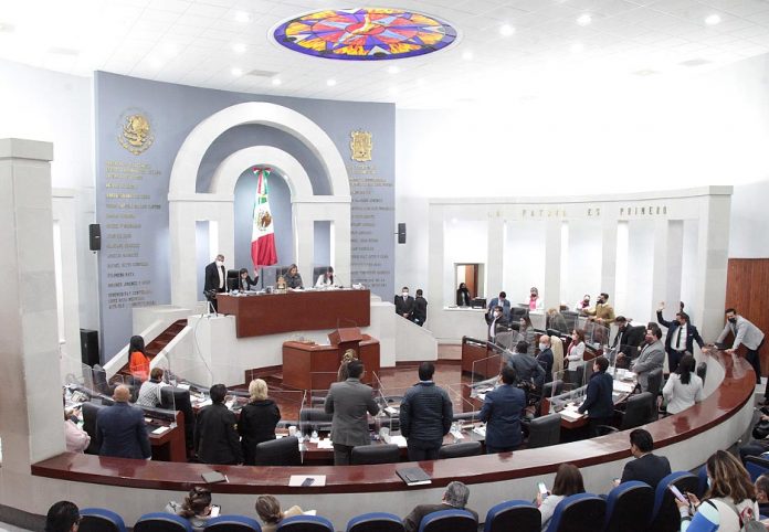 CONGRESO APRUEBA AUMENTO A TARIFAS DEL AGUA EN COMERCIOS E INDUSTRIAS, NO CASAS HABITACIÓN