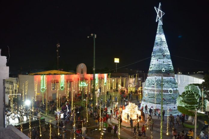 INICIA EL BRILLO DE LA NAVIDAD EN SOLEDAD