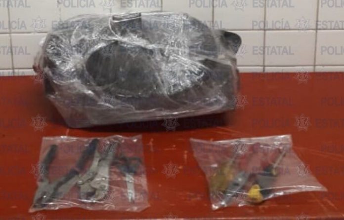 DETENIDO EN SOLEDAD POR DAÑOS Y ROBO A OFICINA DE GOBIERNO