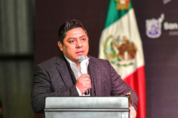 EL GOBERNADOR GESTIONA ANTE LA FEDERACIÓN VACUNAS PEDIÁTRICAS