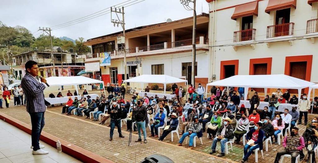 LLEVA A CABO ALCALDE REUNIÓN CON AUTORIDADES EJIDALES