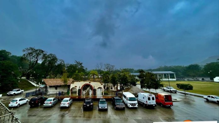 BAJAS TEMPERATURAS Y LLUVIAS POR FRENTE FRÍO 21