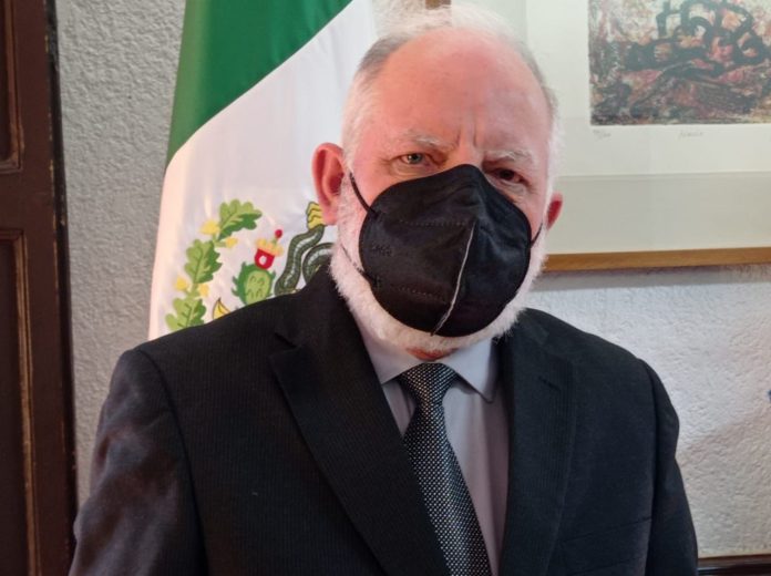 CONVENCER Y NO IMPONER REUBICACIÓN DE PERSONAL A VALLES